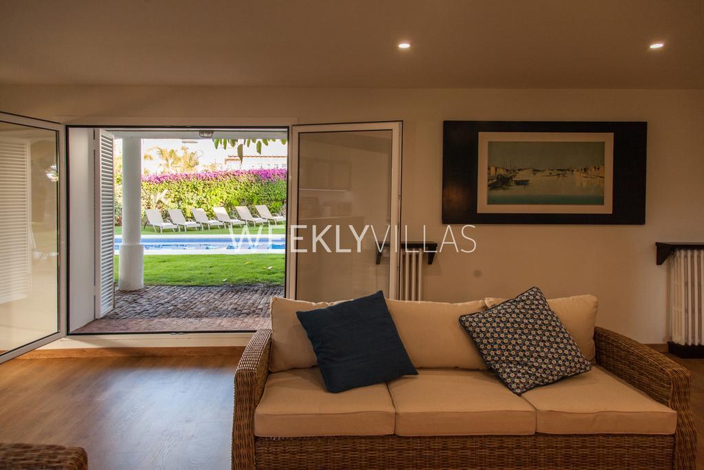 Villa Sitges Tupinetti Beach At 1 Min Walk Amaizing Garden And View Center Sitges 5 Minutes Walk Exterior photo